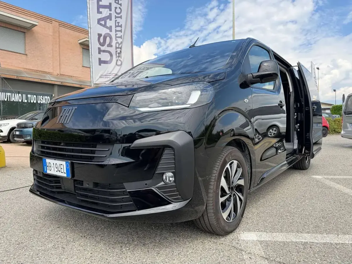 Nuova Fiat E-Ulysse 131 kW (179 CV) 2025 Nero Monovolume