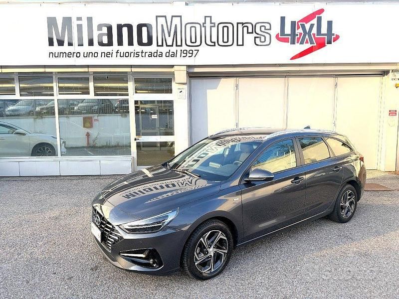 Usata Hyundai i30 Prime 136 CV (100 kW) 2021 Grigio scuro Station wagon
