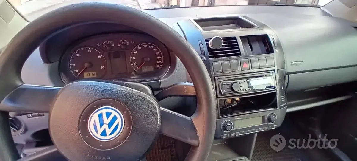 Usata VW Polo 75 CV (55 kW) 2003 Grigio Berlina
