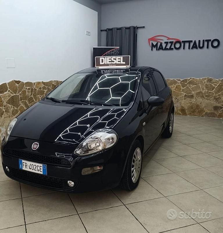 Usata Fiat Punto S 95 CV (69 kW) 2018 Blu Utilitaria