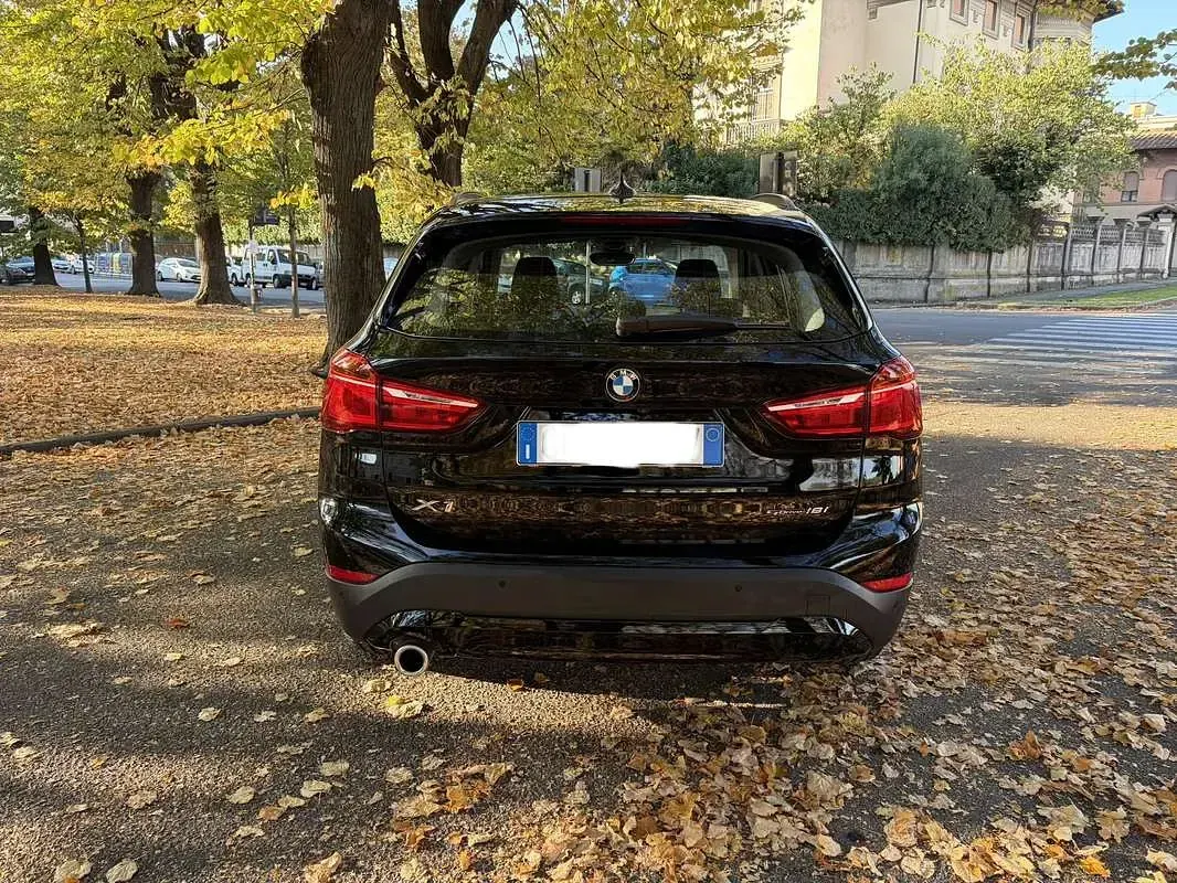 Usata BMW X1 Advantage 150 CV (110 kW) 2021 Nero SUV