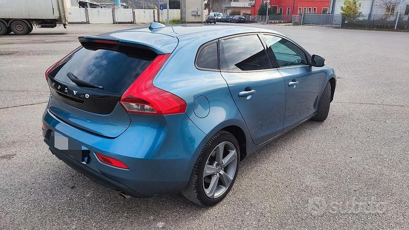 Usata Volvo V40 Kinetic 150 CV (110 kW) 2013 Berlina