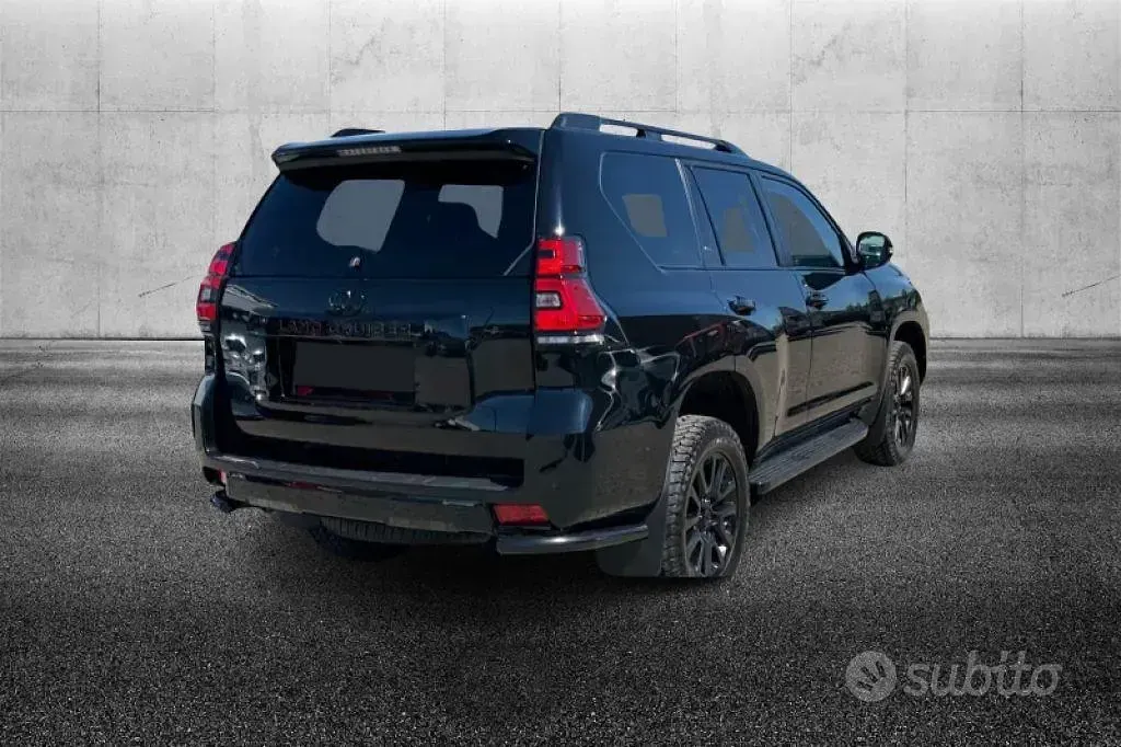 Usata Toyota Land Cruiser Executive 204 CV (150 kW) 2021 Nero SUV