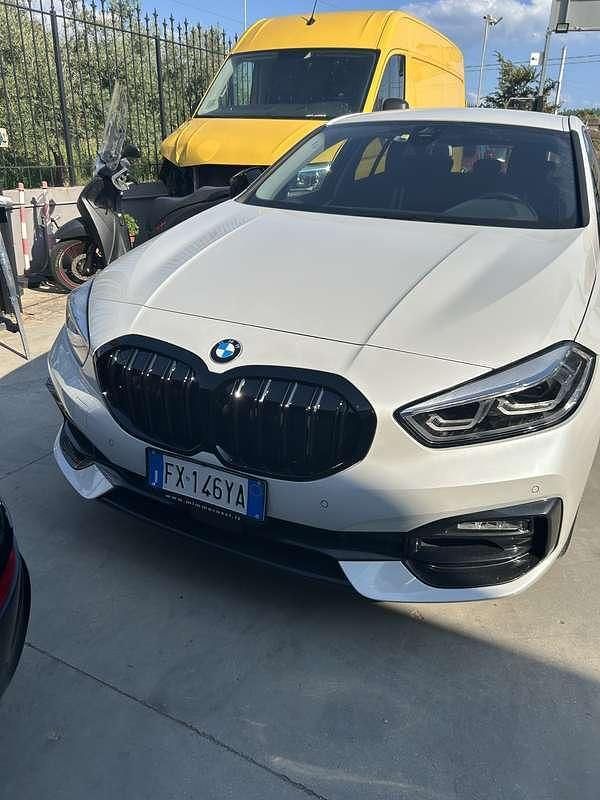 Usata BMW 118 Efficient Dynamics 140 CV (102 kW) 2019 Utilitaria