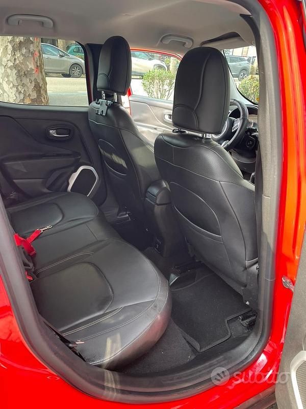 Usata Jeep Renegade 140 CV (102 kW) 2015 Rosso SUV