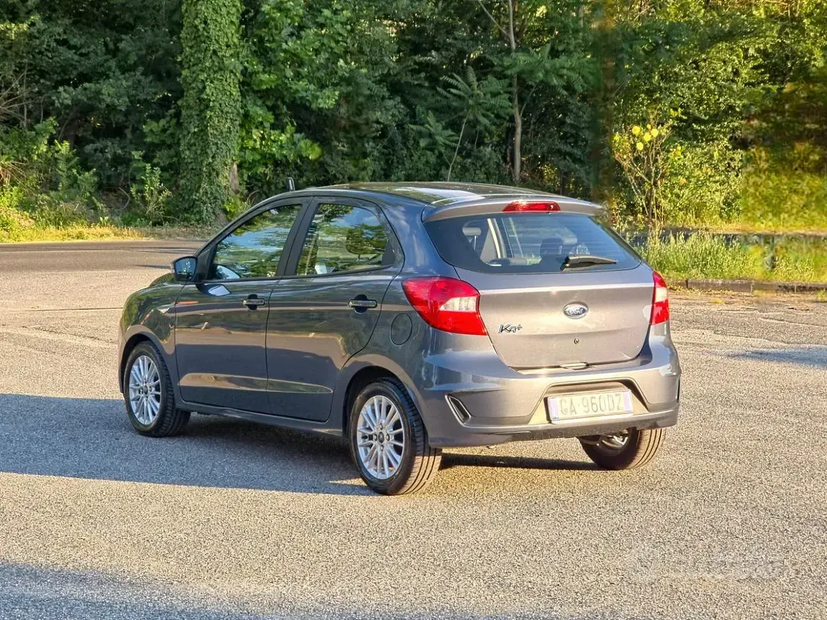 Usata Ford Ka Ultimate 86 CV (63 kW) 2019 Grigio Berlina
