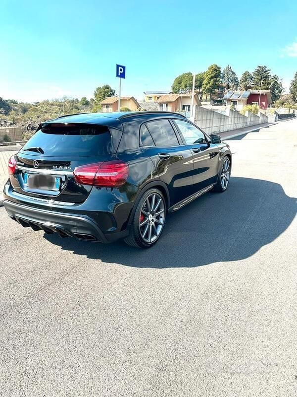 Usata Mercedes GLA45 AMG AMG 381 CV (280 kW) 2017 Nero SUV