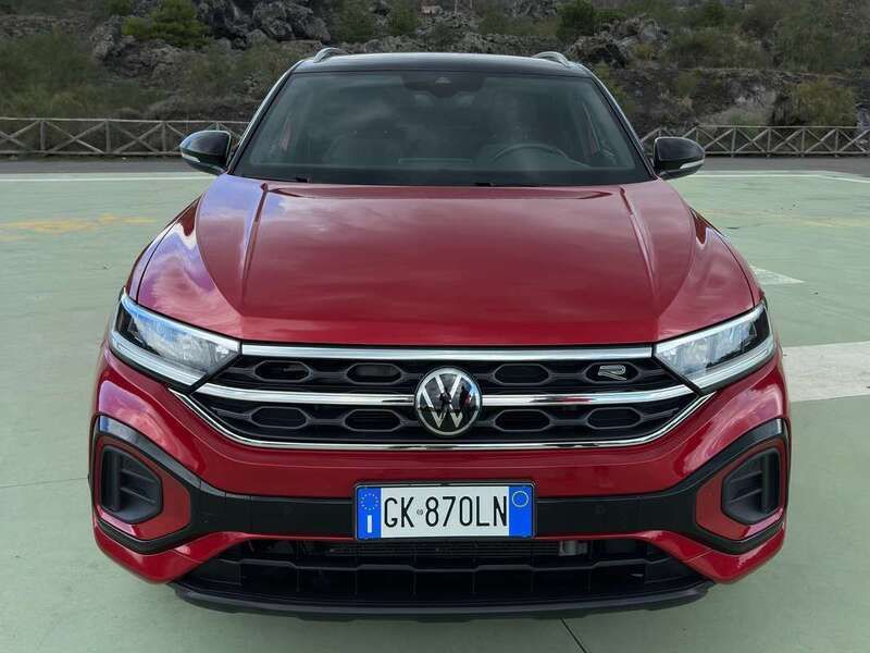 Rosso Usata 2022 VW T-Roc R-line SUV | 24.900 € (Buon prezzo) - Immagine 1/4