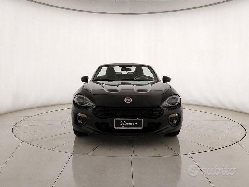 Usata Fiat 124 Spider Lusso 140 CV (102 kW) 2018 Nero Cabrio