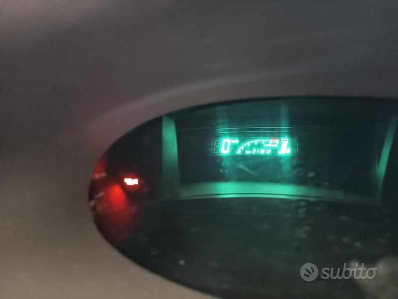 Usata Toyota Yaris 75 CV (55 kW) 2005 Nero Berlina