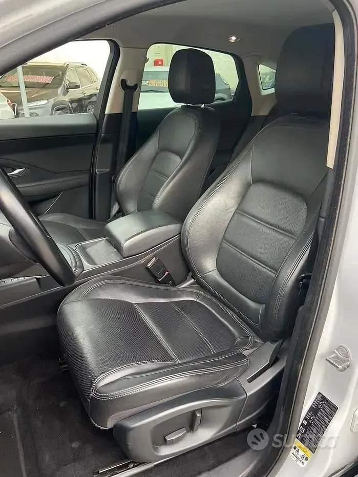 Usata Jaguar E-Pace S 150 CV (110 kW) 2019 Bianco SUV