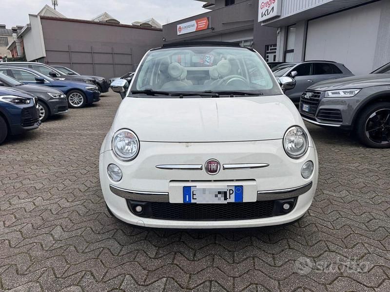 Usado Fiat 500C Lounge 69 CV (50 kW) 2011 Blanco Descapotable