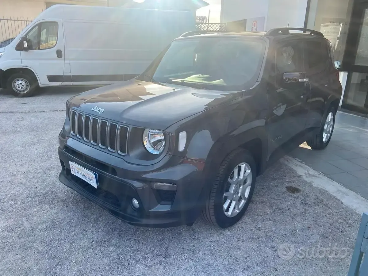 Usata Jeep Renegade Limited 130 CV (95 kW) 2023 Grigio SUV