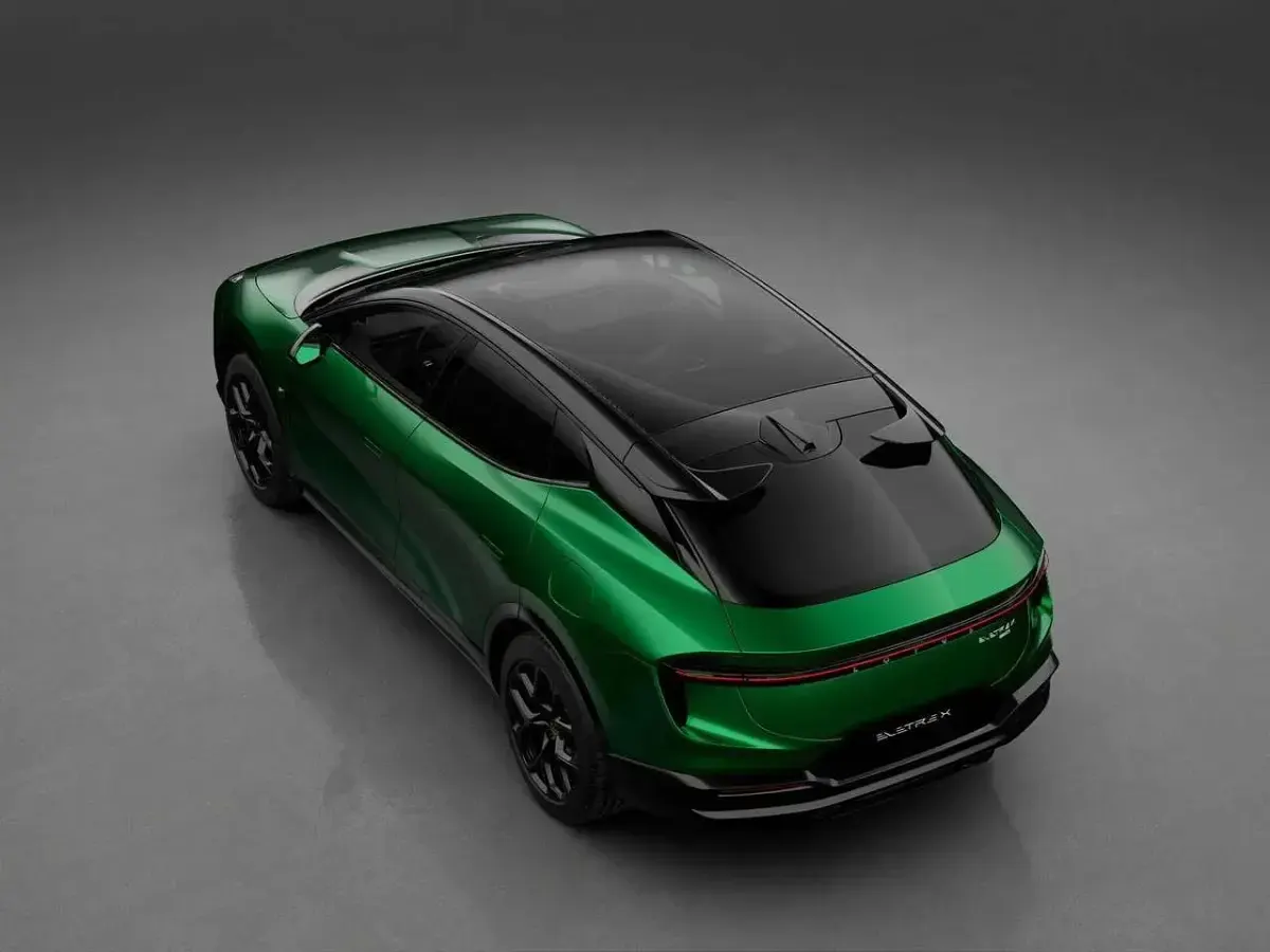 Nuova Lotus Eletre 205 kW (279 CV) 2026 Verde SUV