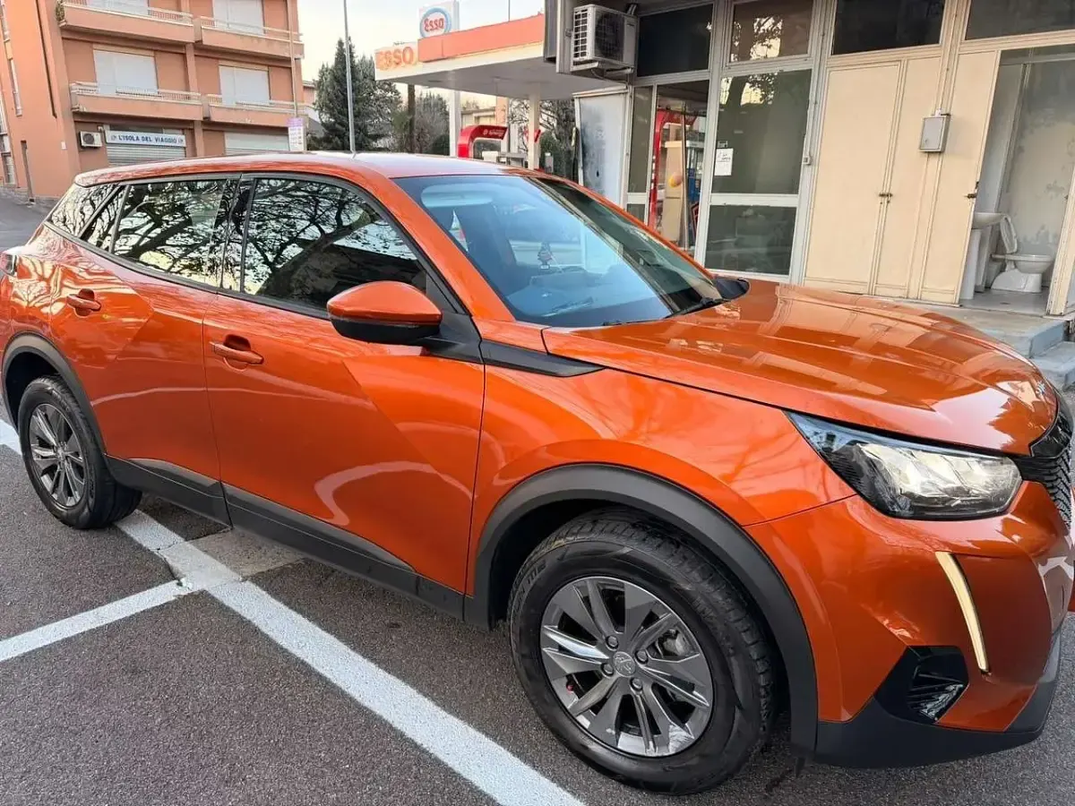 Brugt Peugeot 2008 GT 131 HK (96 kW) 2021 Orange SUV