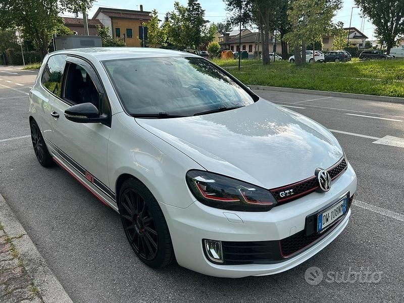 Usata 2009 VW Golf VI GTI Tre volumi | 10.000 € (Buon prezzo) - Immagine 1/4