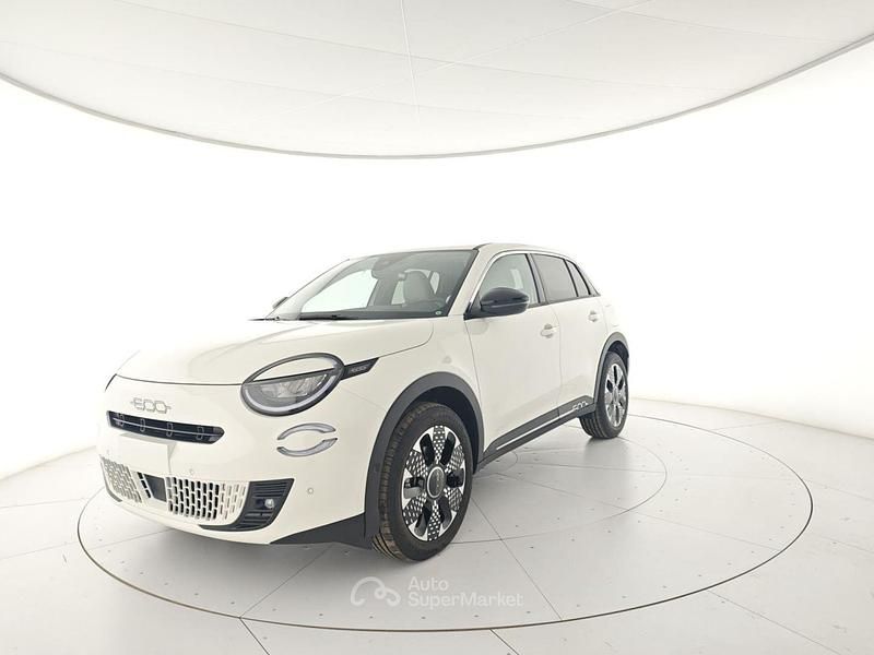 Usata Fiat 600 La Prima 110 CV (80 kW) 2025 Bianco SUV