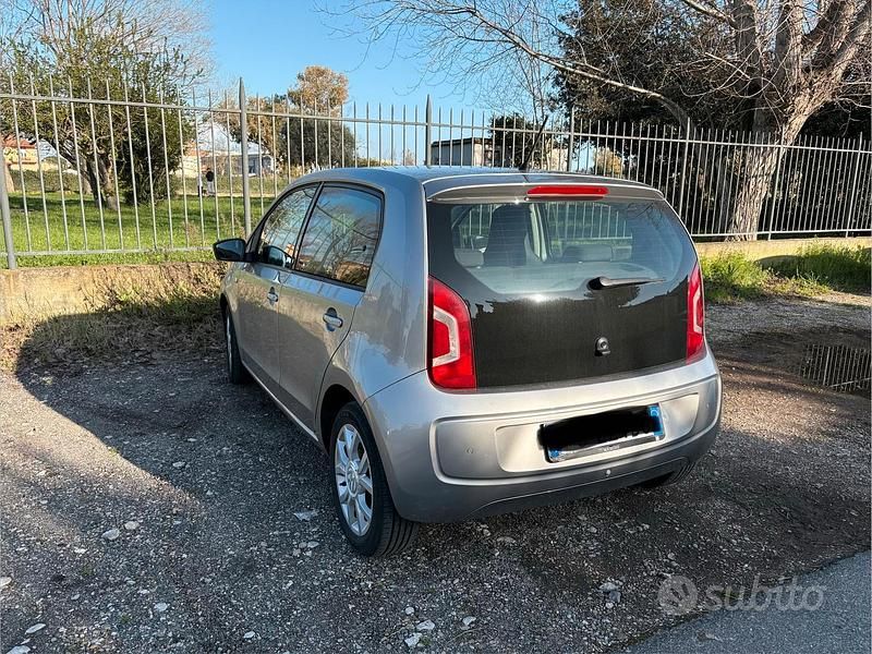 Usata VW up! 2016 Grigio Utilitaria