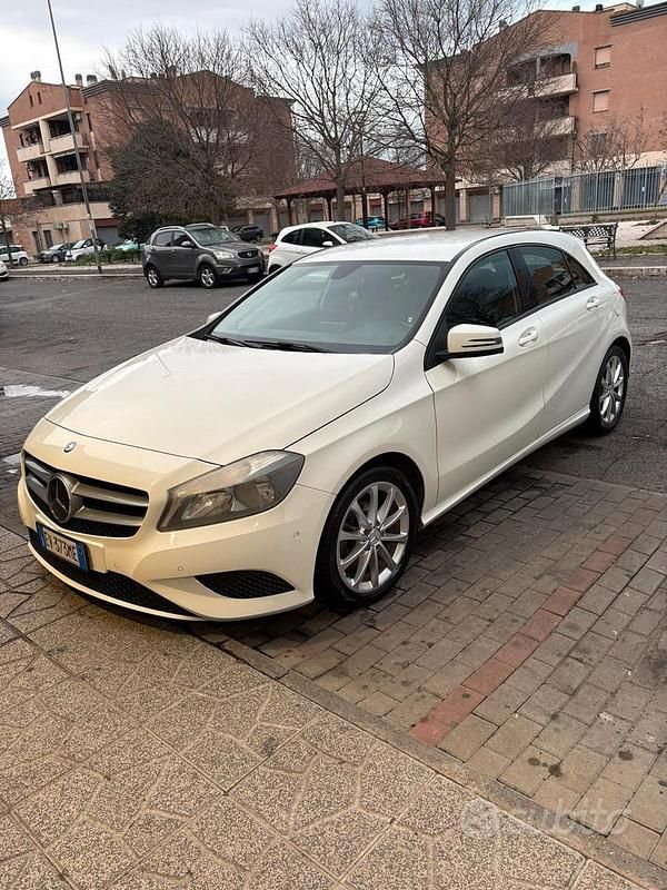 Usata Mercedes A180 Premium 2014 Bianco Berlina