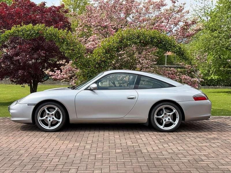 Usata Porsche 996 320 CV (235 kW) 2003 Artic silber Cabrio