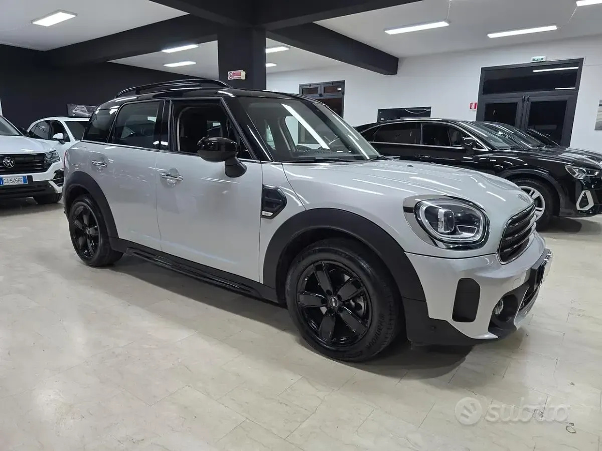 Second-hand Mini Cooper D Countryman 150 CP (110 kW) 2022 Alb SUV