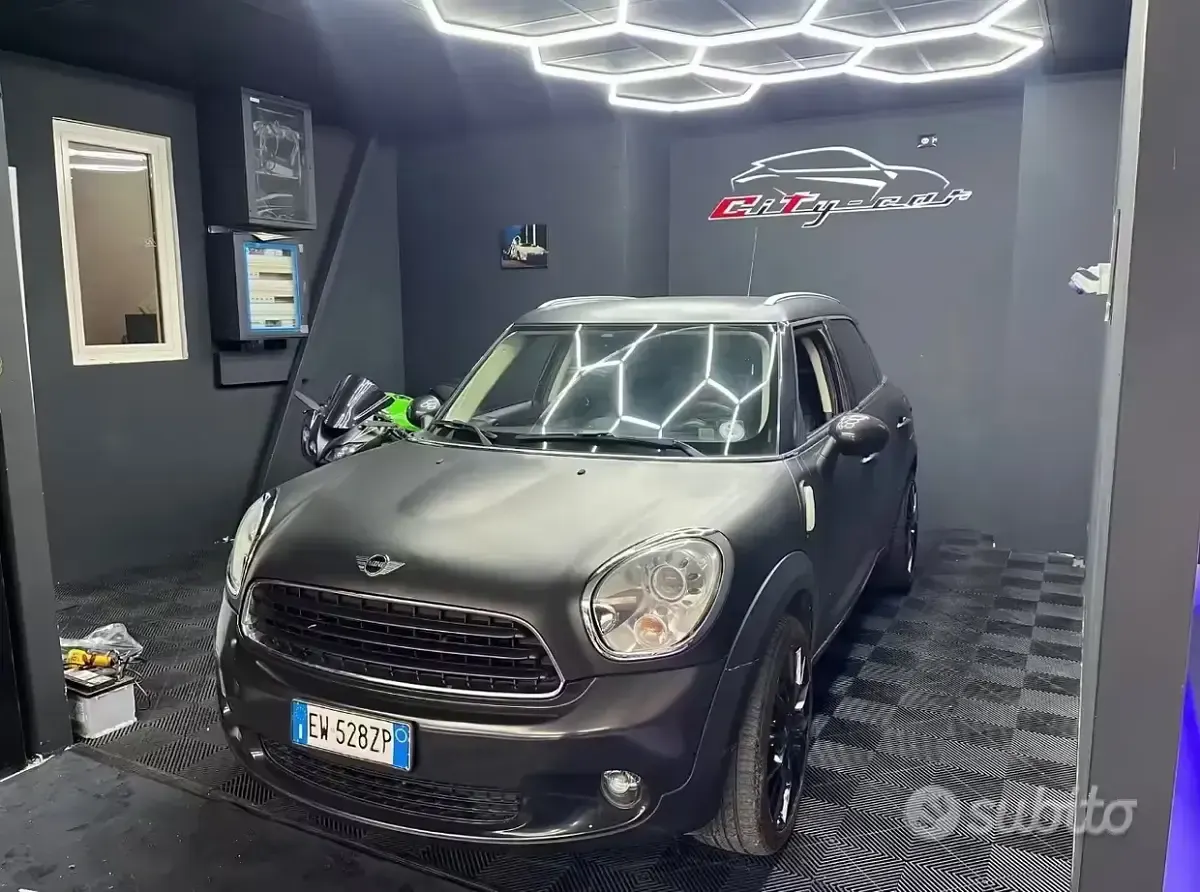 Usata Mini Cooper Countryman 111 CV (81 kW) 2015 Nero SUV