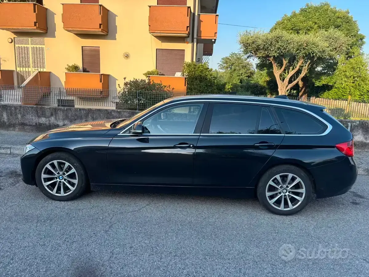 Usata BMW 318 143 CV (105 kW) 2014 Nero Station wagon