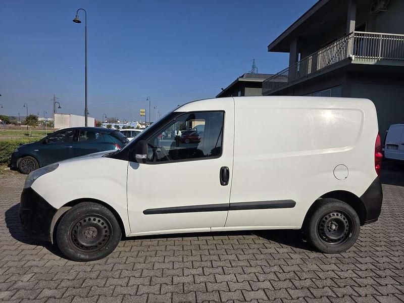 Usata Opel Combo 120 CV (88 kW) 2014 Bianco Monovolume