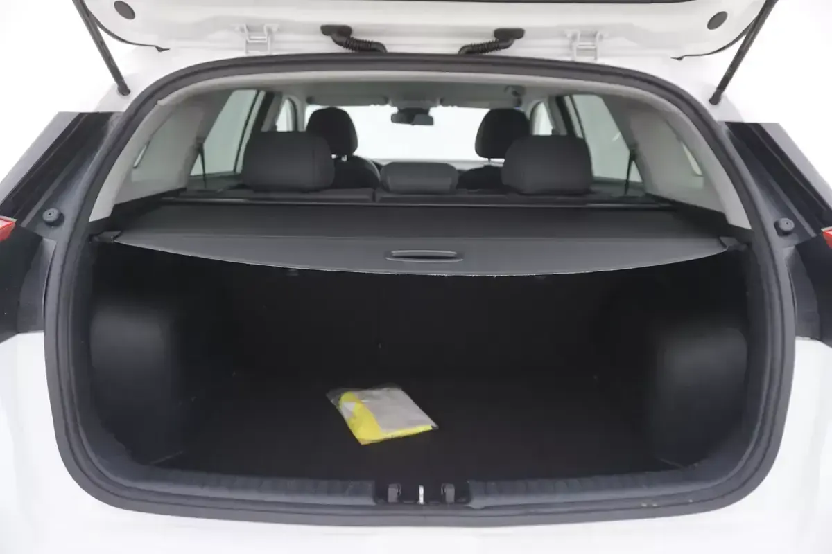 Usata Kia Niro Urban 141 CV (103 kW) 2022 Biancobianco SUV