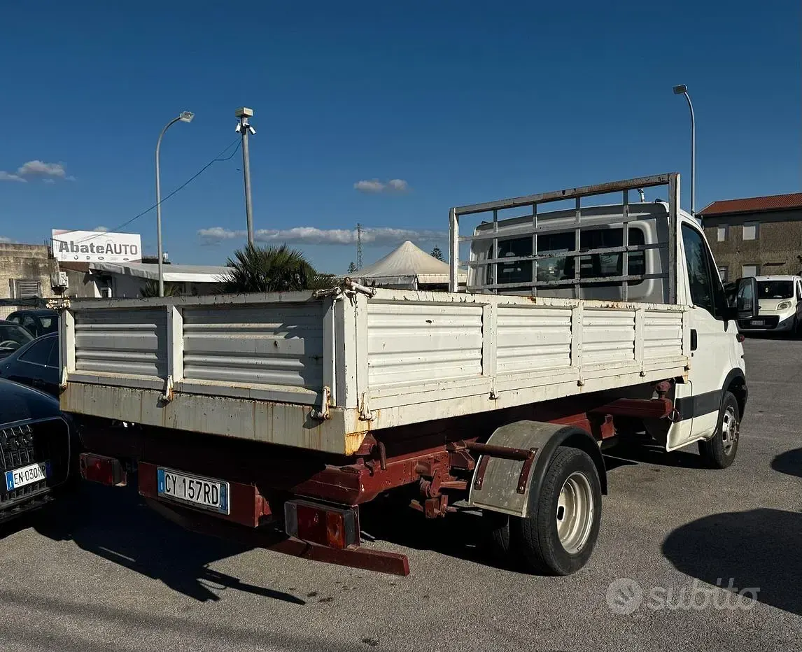 Usata Iveco Daily 96 CV (70 kW) 2005 Bianco