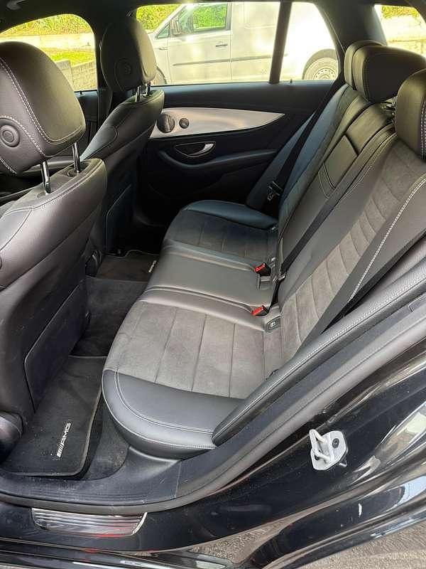 Usata Mercedes E300 Premium Plus 194 CV (142 kW) 2022 Grigio Station wagon