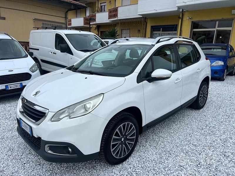 Usata Peugeot 2008 Active 68 CV (50 kW) 2014 Bianco SUV