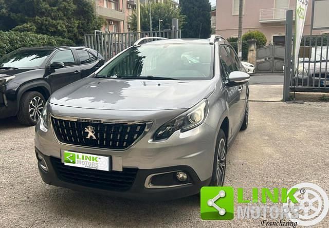 Grigio Usata 2017 Peugeot 2008 Allure SUV | 7500 € (Super prezzo) - Immagine 1/4
