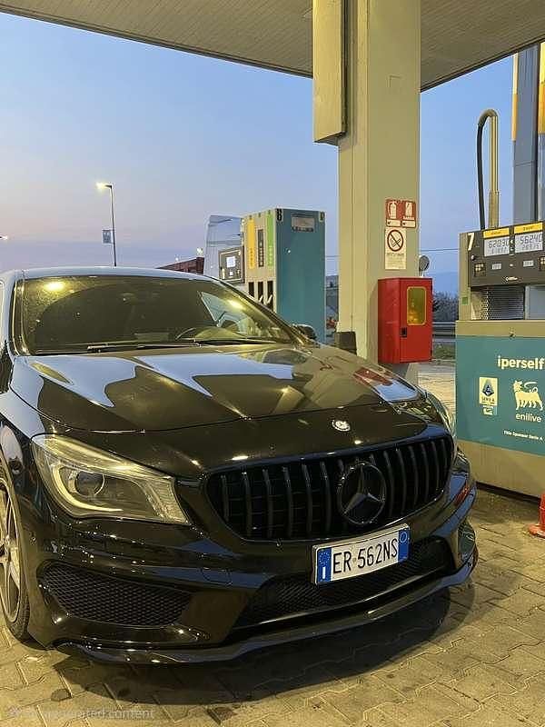 Usata Mercedes CLA220 AMG line 170 CV (125 kW) 2013 Berlina