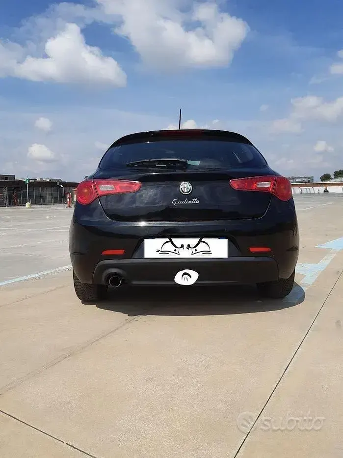 Usata Alfa Romeo Giulietta 120 CV (88 kW) 2011 Nero Utilitaria