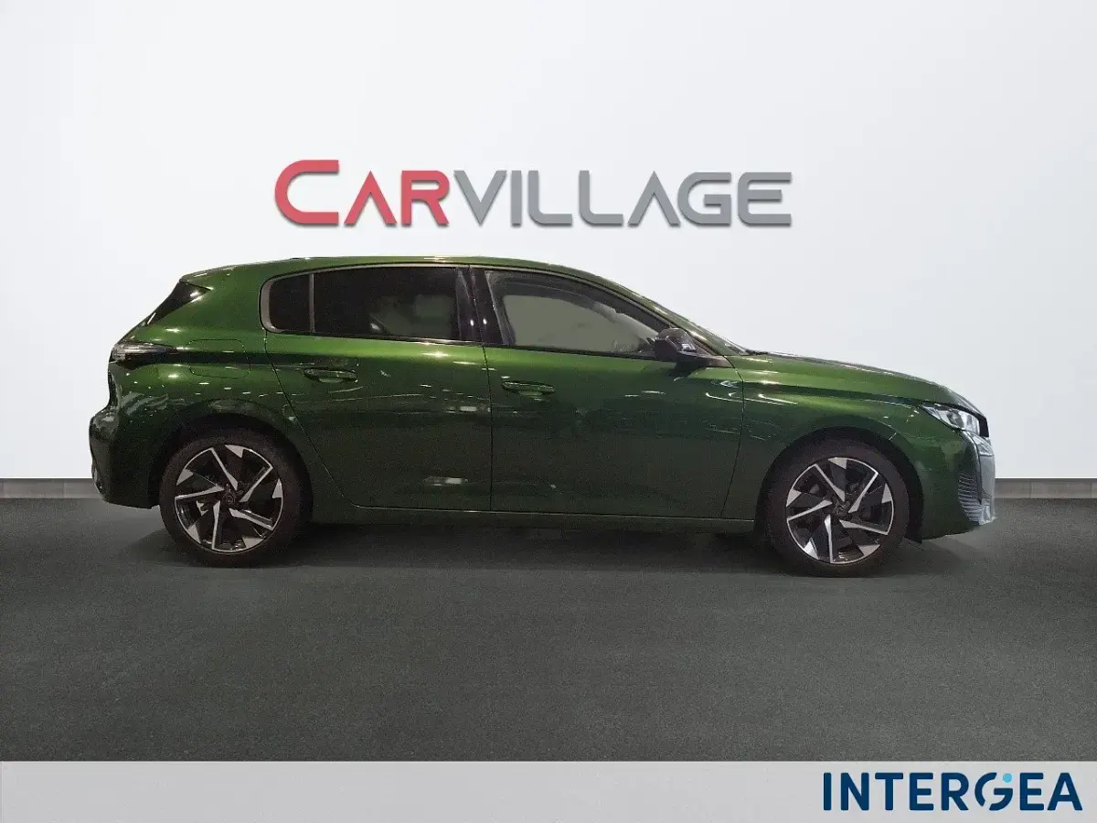 Usata Peugeot 308 Allure 130 CV (95 kW) 2024 Verde Berlina