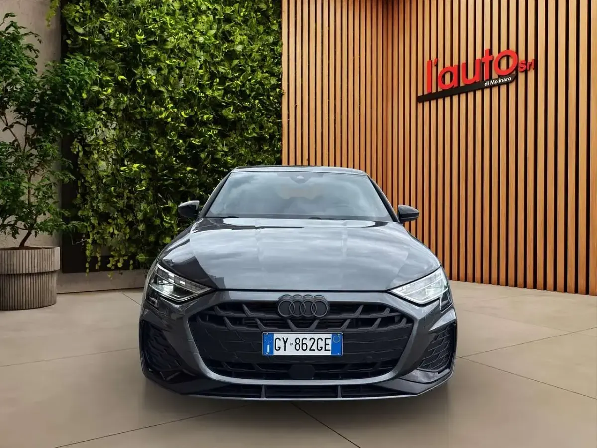Usata Audi A3 S-Line 150 CV (110 kW) 2025 Grigio Berlina