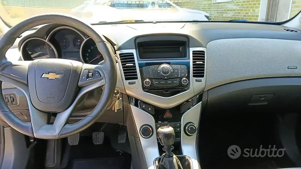 Usata Chevrolet Cruze 113 CV (83 kW) 2009 Grigio Berlina
