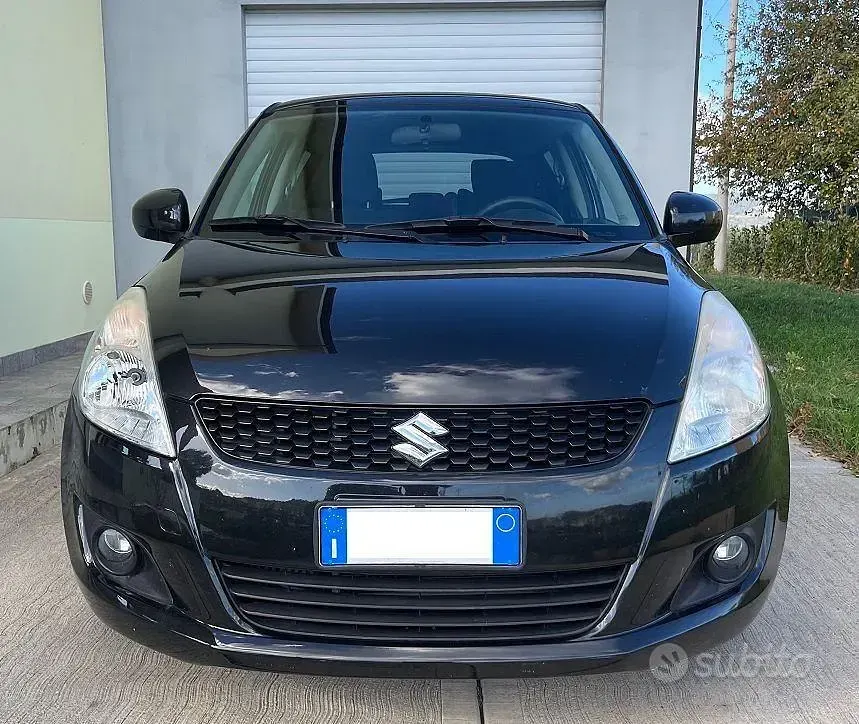 Usata Suzuki Swift 75 CV (55 kW) 2013 Nero Utilitaria