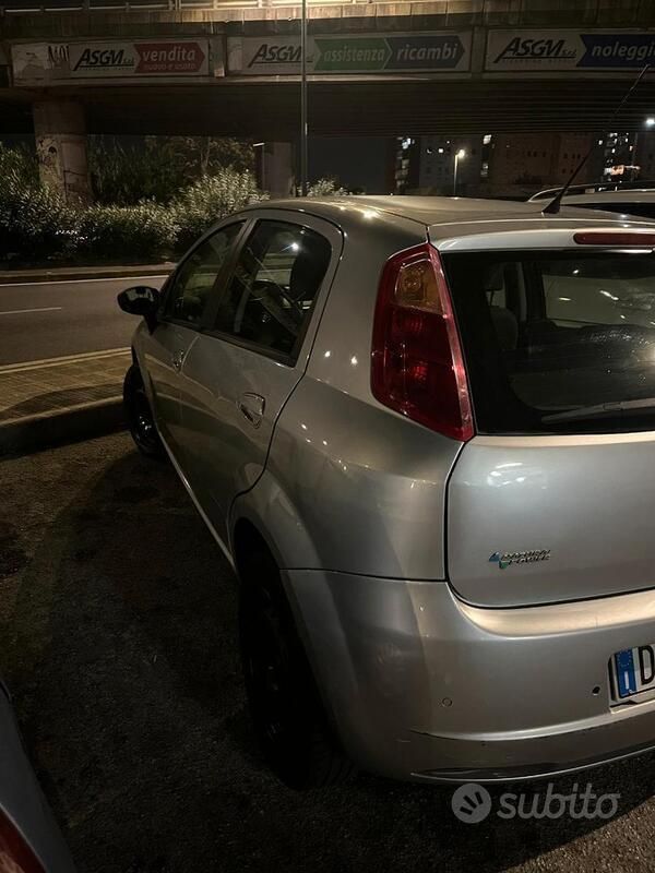 Usata Fiat Grande Punto 2009 Grigio Utilitaria