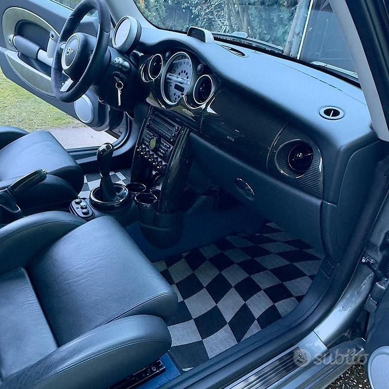 Usata Mini John Cooper Works Coupé 211 CV (155 kW) 2004 Grigio Coupé