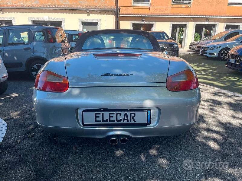 Usata Porsche 986 Boxster 220 CV (161 kW) 1999 Grigio Cabrio
