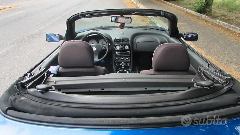 Usata MG TF 116 CV (85 kW) 2002 Blu Cabrio