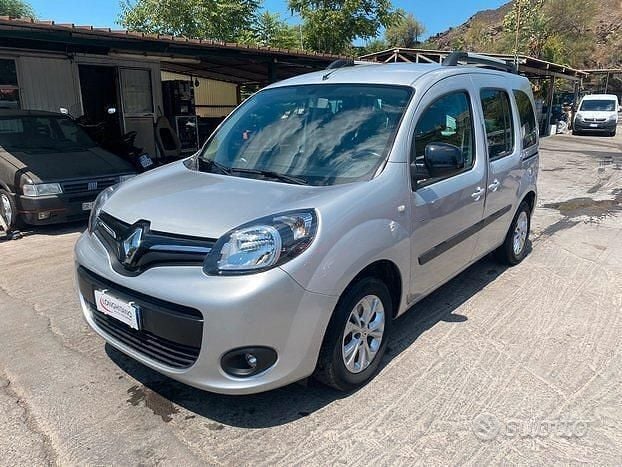 Usata Renault Kangoo 120 CV (88 kW) 2018 Grigio Monovolume