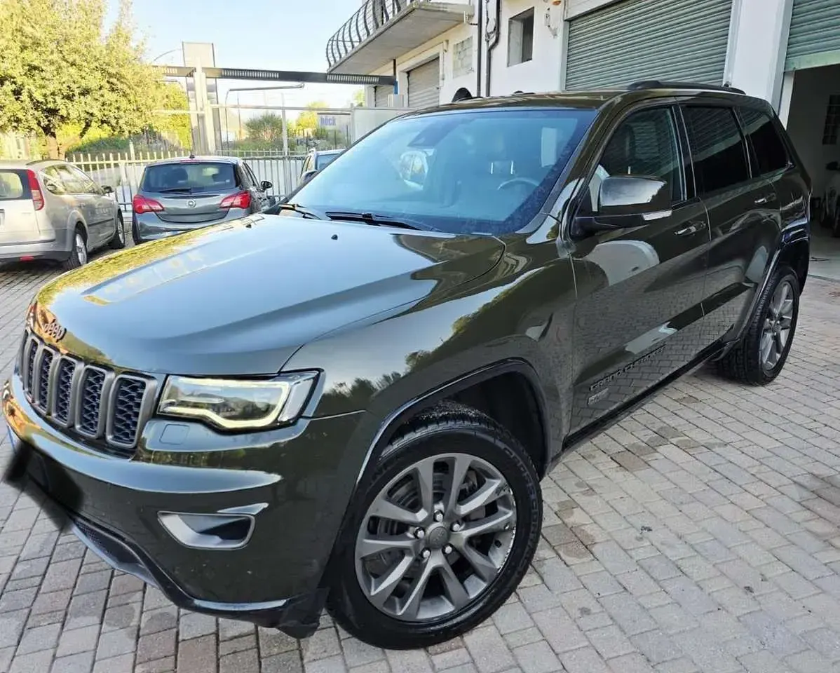 Usata Jeep Grand Cherokee Overland 250 CV (183 kW) 2017 Verde met. SUV