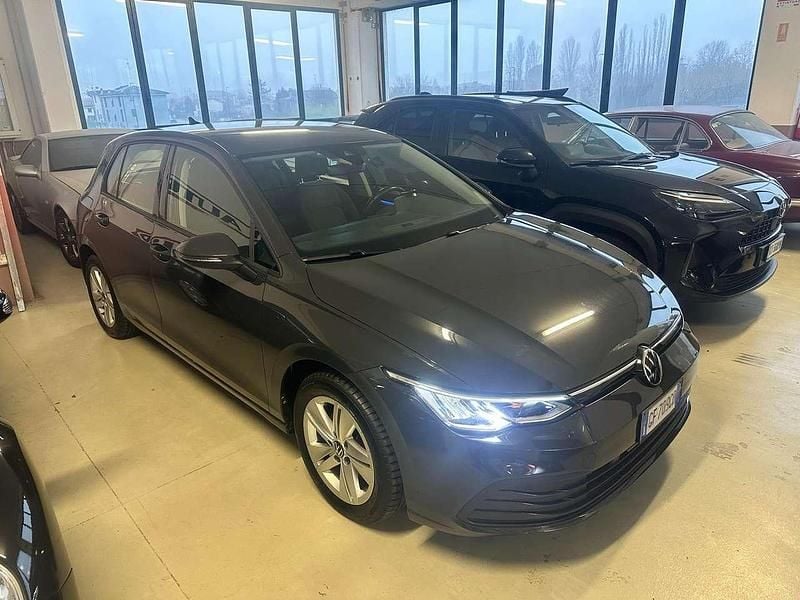 Usata VW Golf VIII R-line 131 CV (96 kW) 2021 Grigio Berlina