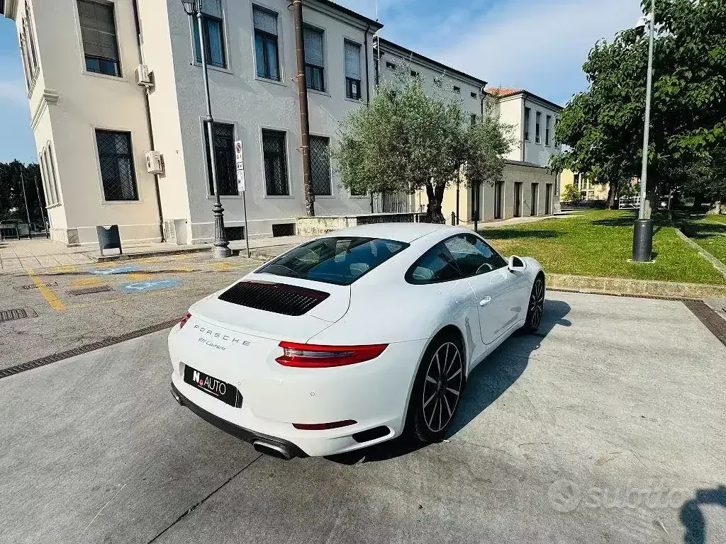 Usata Porsche 911 Carrera 370 CV (272 kW) 2017 Bianco Coupé