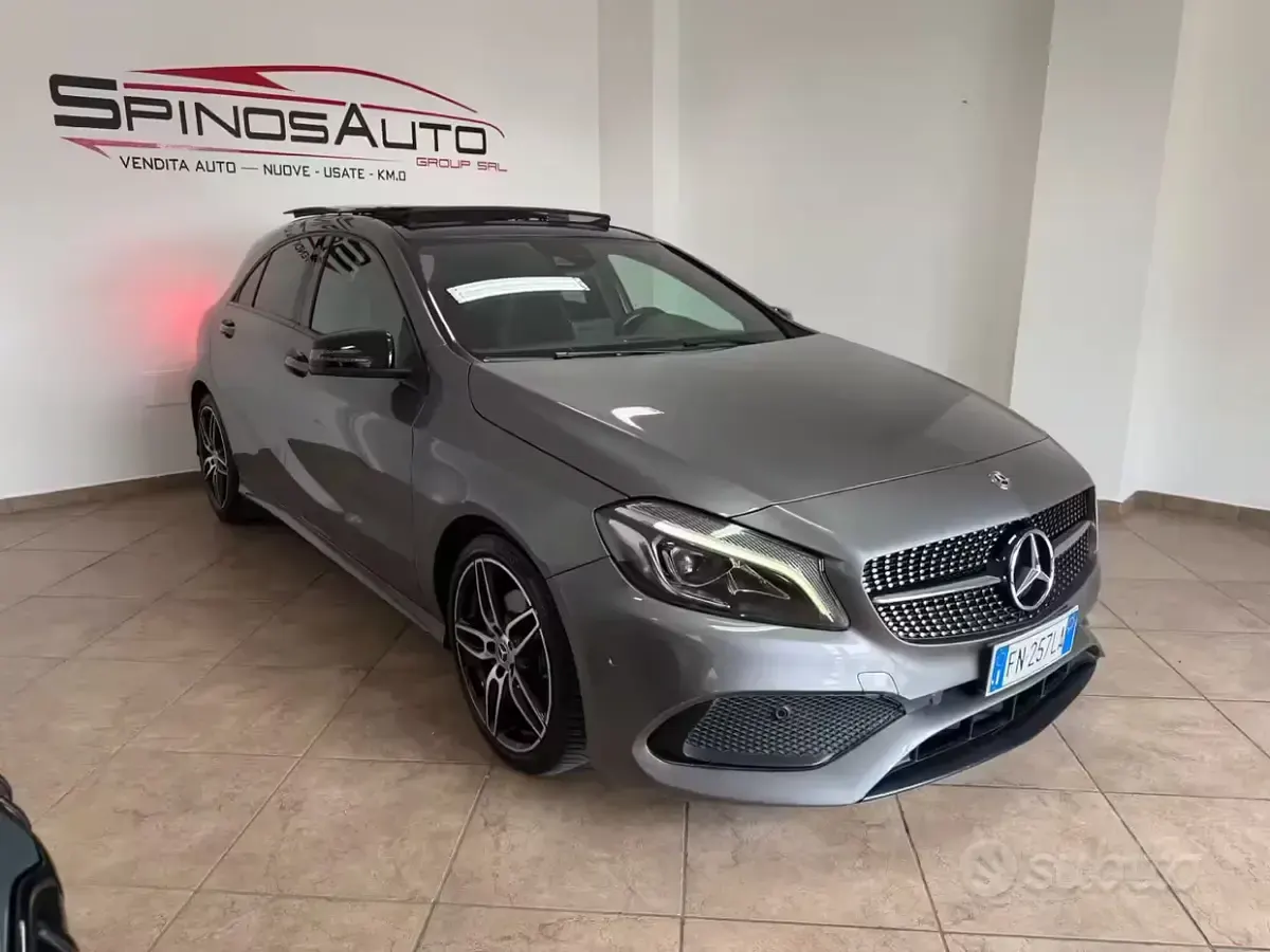 Usata Mercedes A180 Premium 109 CV (80 kW) 2018 Grigio Berlina