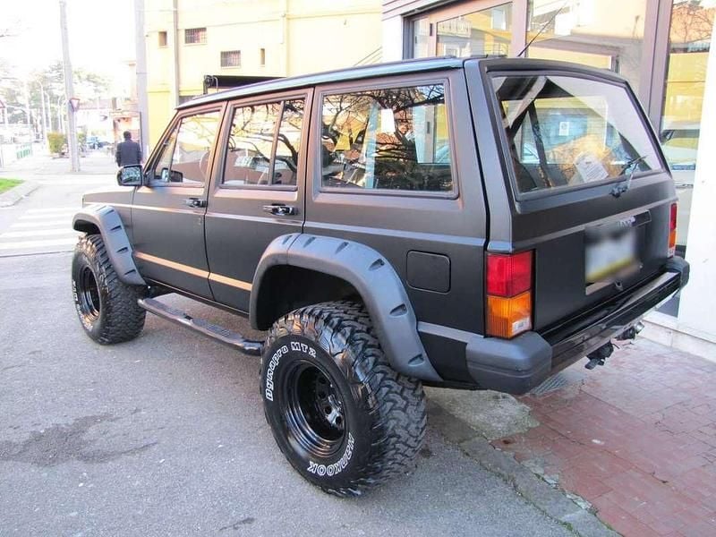 Usata Jeep Cherokee Limited 250 CV (183 kW) 1990 Nero SUV