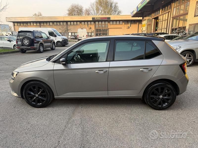 Usata Skoda Fabia Executive 89 CV (65 kW) 2016 Grigio Berlina